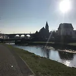 Pied A Terre A 2 Pas De La Et Du Centre *