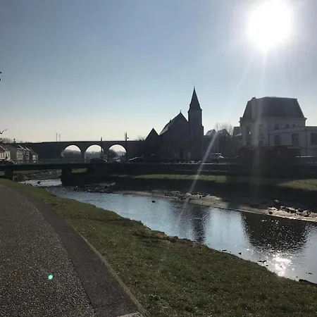 Pied A Terre A 2 Pas De La Et Du Centre *