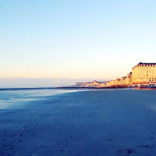 Appartement Pied à Terre à 2 Pas De La Et Du Centre *