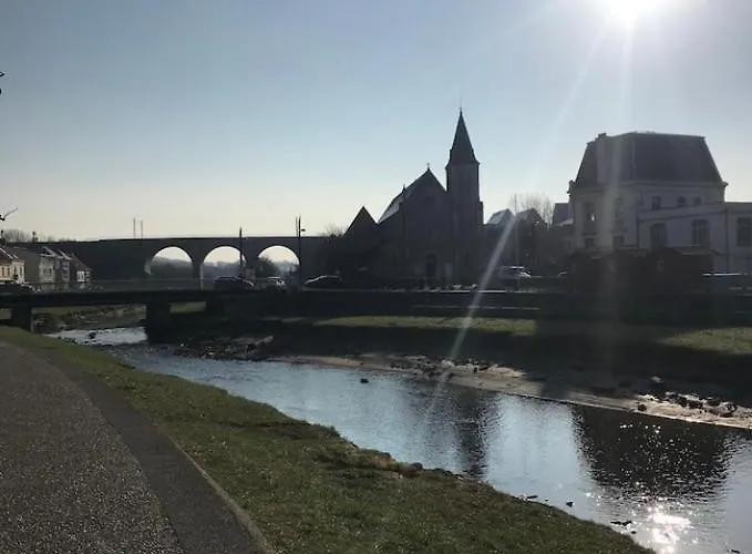 Pied à Terre à 2 Pas De La Et Du Centre *